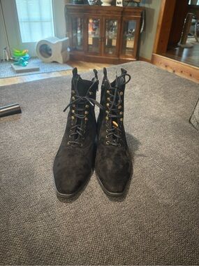 Hunters Run Women’s Black Lace-Up Genuine Suede Leather Boots Size 9.5